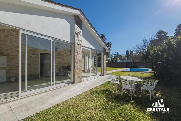 Casa en venta, Houssay 1600