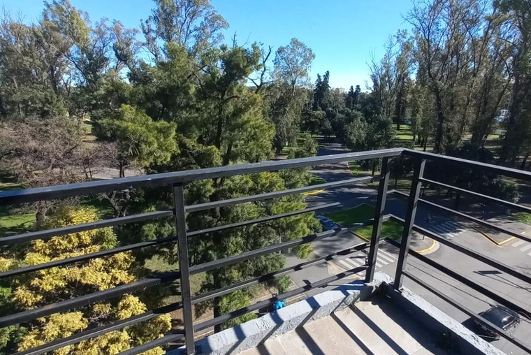 DEPARTAMENTO MONOAMBIENTE VENTA VISTA TOTAL AL PARQUE INDEPENDENCIA ABASTO ROSARIO