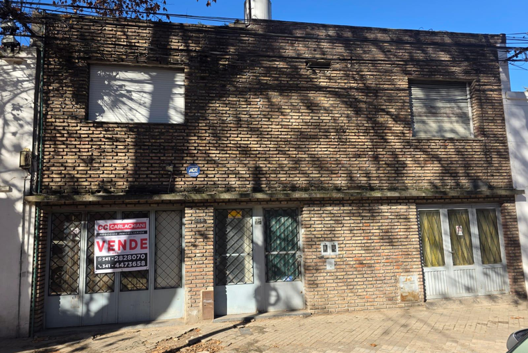 Casa en venta a reciclar - Bario Luis Agote Rosario