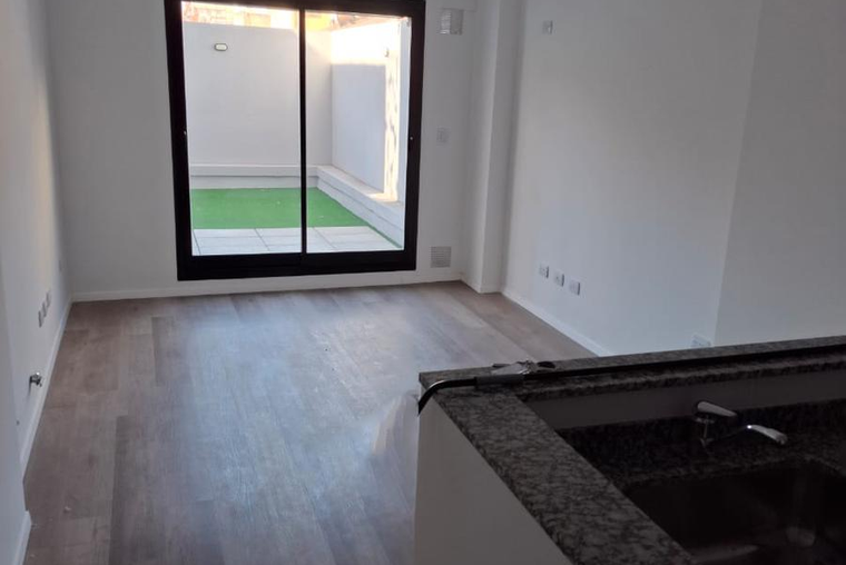 DEPARTAMENTO DE UN DORMITORIO VENTA PATIO EXCLUSIVO CENTRO ROSARIO