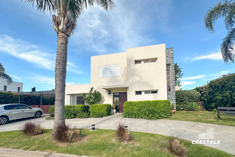 Casa en venta, Funes Hills Miraflores
