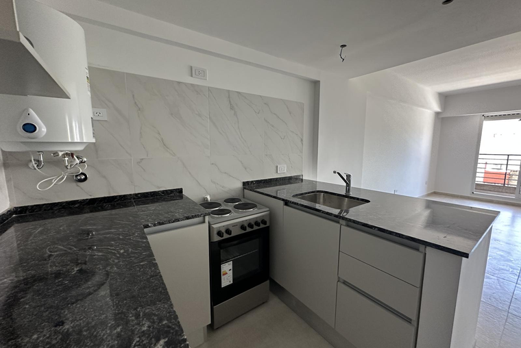 VENTA - Ov. Lagos/ Mendoza - 1 dorm CF c/ Terraza