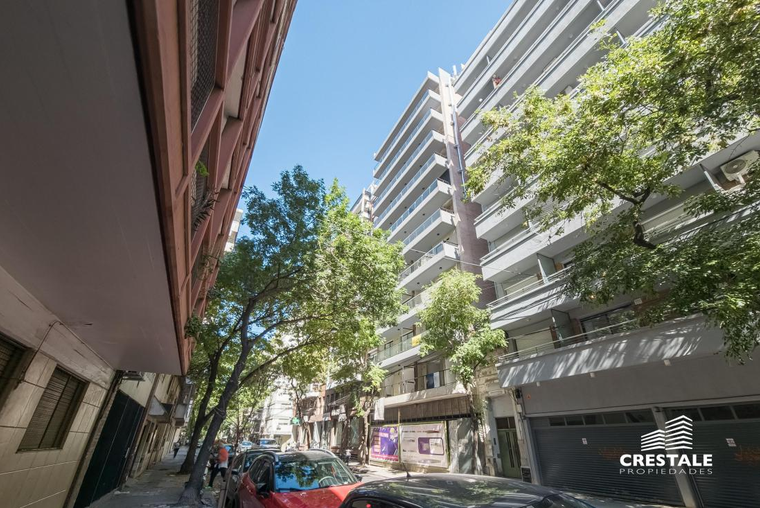 Departamento en venta, Ayacucho 1300