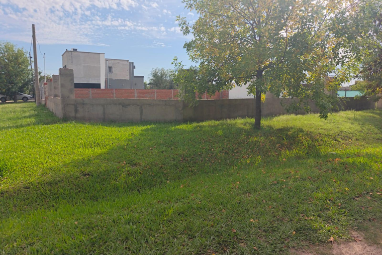 Terreno en Funes City 