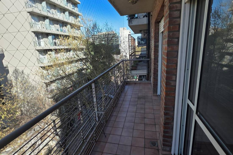 Departamento en venta, 3 de Febrero y Francia