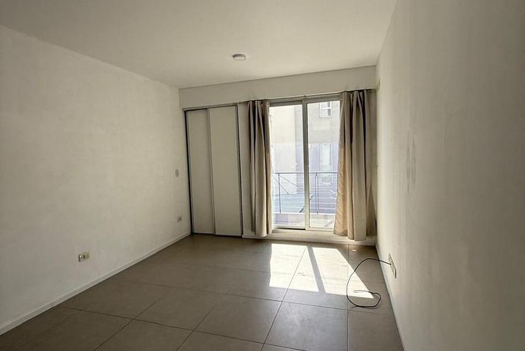 ALQUILER 1 AMBIENTE QUINCHO Y PARRILLERO REP. DE LA SEXTA ROSARIO