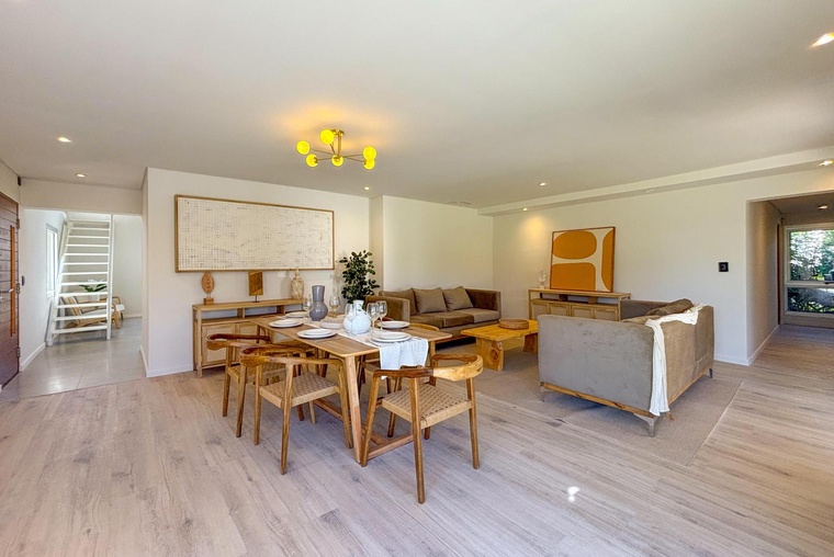 Casa en una sola planta con 3 dormitorios, pileta y jardín