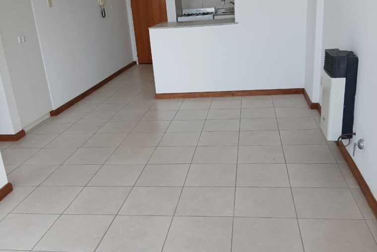CRESPO 1251 - UN DORMITORIO CON COCHERA