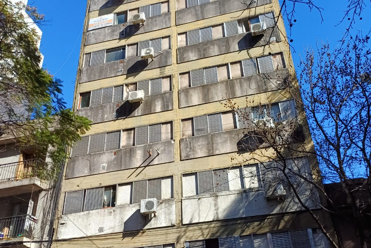 Dueño vende monoambiente en planta baja Juan Manuel de Rosas 1400