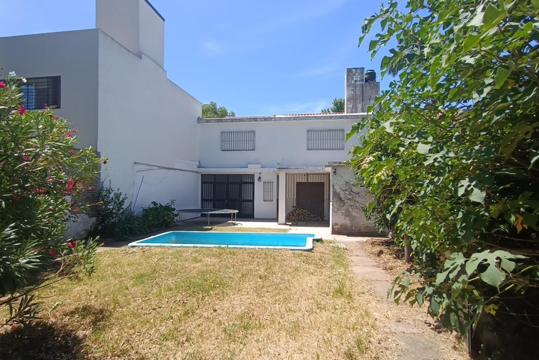 Casa en venta 4 dormitorios - La Florida Rosario
