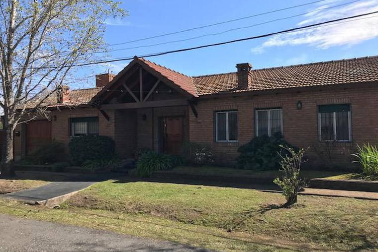 Casa de 3 Dormitorios en planta baja  -  Fisherton Aldea 