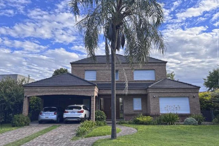 Casa en venta, Cadaques Funes Hills