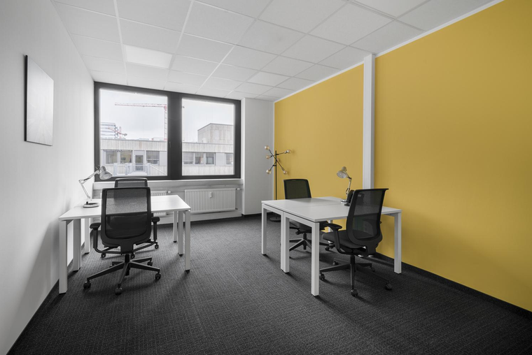 Alquiler de oficina comercial para 3 personas en MONTEVIDEO, World Trade Center III .