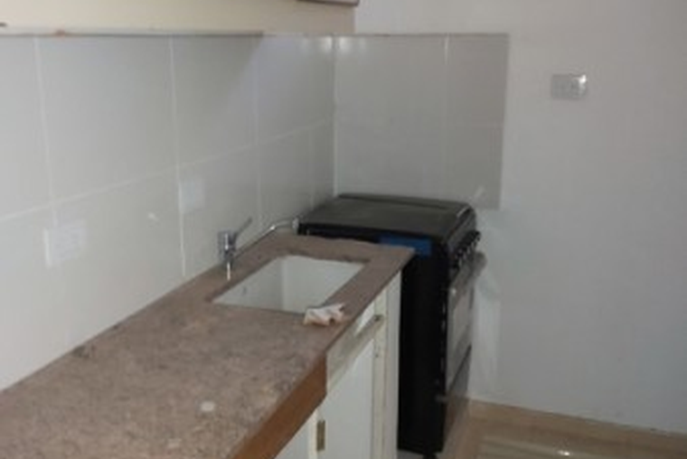 A FARIAS ALQUILA La paz 3682