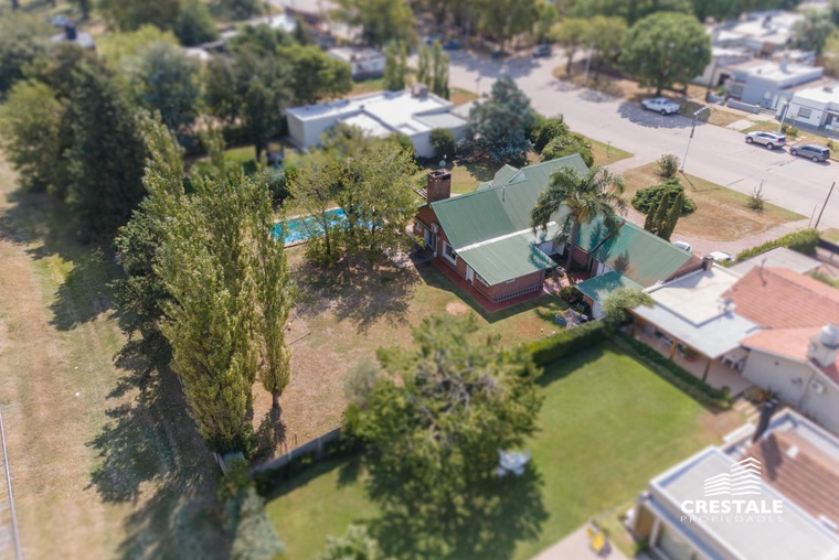 Casa en venta, Pellegrini 100