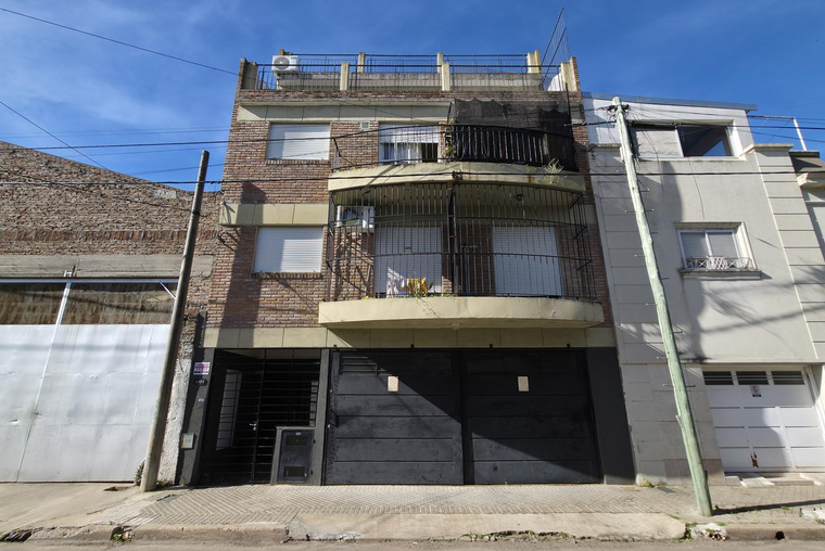 Departamento en monoambiente - Rosario Echesortu - Planta Baja con patio