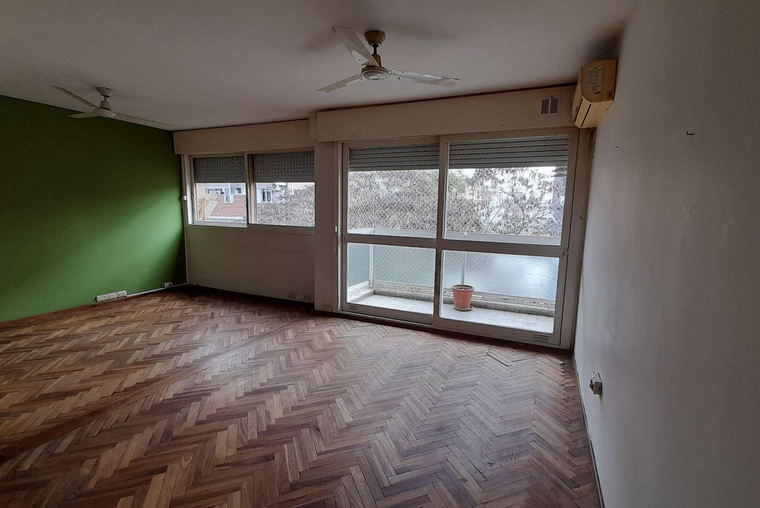 DEPARTAMENTO DE 2 DORMITORIOS VENTA POSIBILIDAD DE 3 DORMITORIOS CENTRO ROSARIO