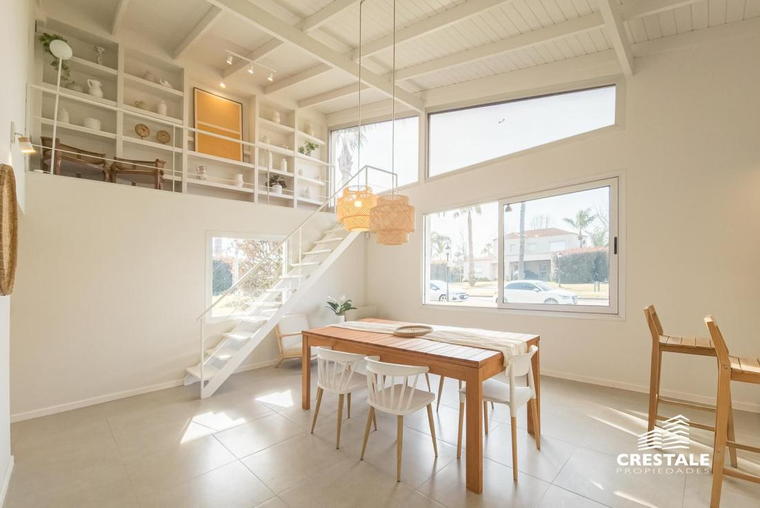 Casa en venta, Funes Hills Miraflores