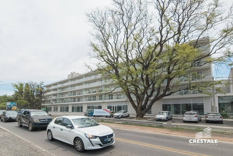 Departamento en venta, ÚNICO GOLF - Av. Eva Perón y Ugarteche