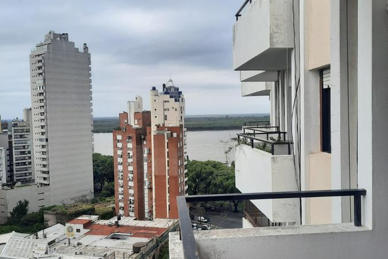 DEPARTAMENTO VENTA UN DORMITORIO FRENTE VISTA RIO CENTRO ROSARIO