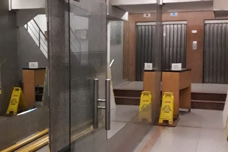 OFICINA. EXTERNO. CORRIENTES 653. ZONA BANCARIA. BONINO PROPIEDADES
