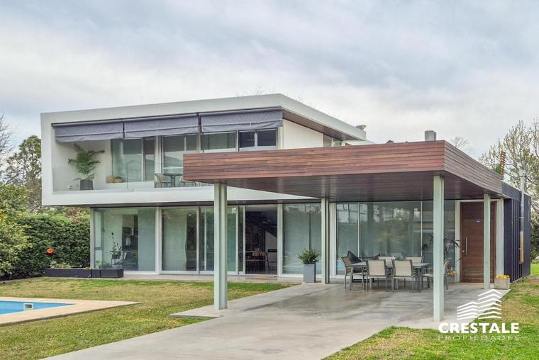 Casa en venta, Funes Hills Miraflores