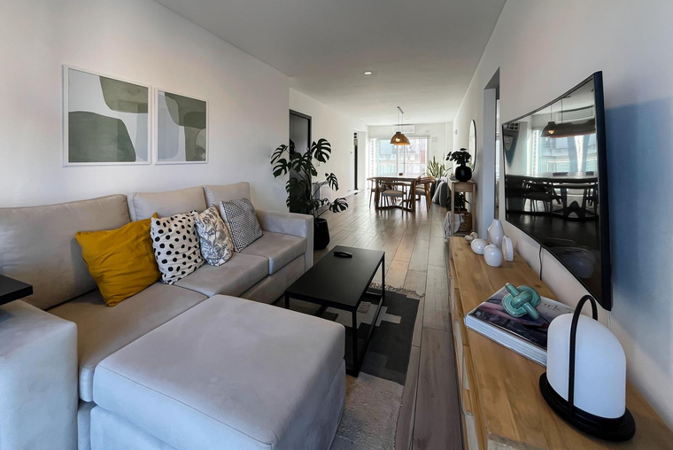 2 dormitorios piso exclusivo con cochera y vista al río