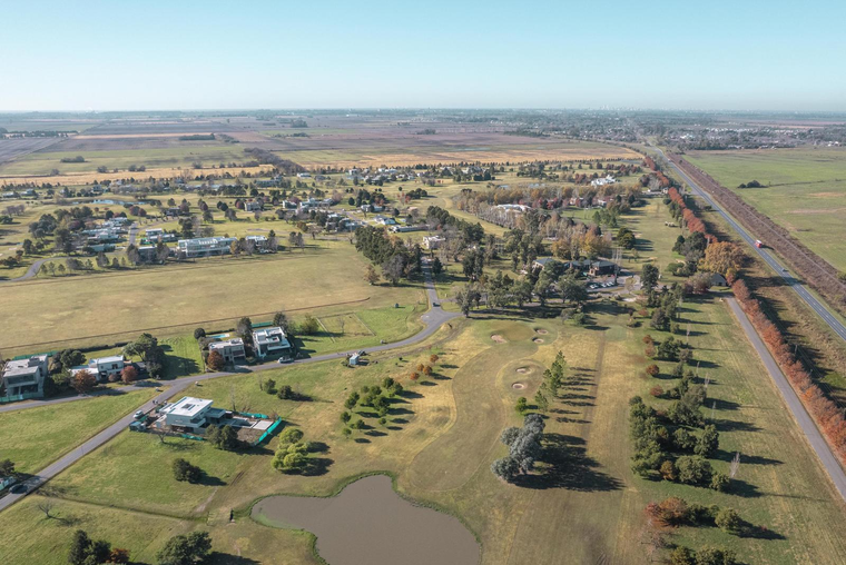 Terreno de oportunidad en la mejor zona de La Rinconada, Ibarlucea