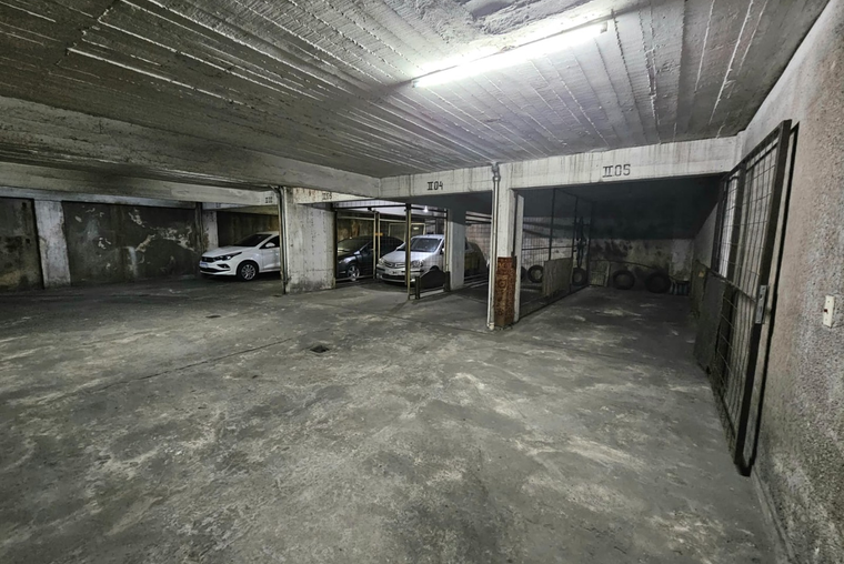 ATENCION. MENDOZA - LAPRIDA. Amplísima. Rampa. Portón privado.