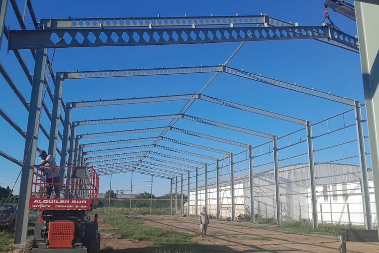 ALQUILER GALPONES-NAVES A ESTRENAR/etapa de construcción para adaptabilidad segun se requiera.