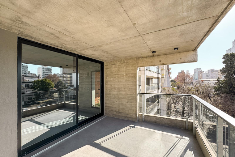 Departamento de 2 dormitorios con gran balcón terraza y amenities