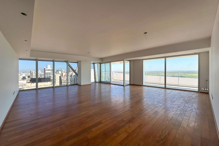 Piso exclusivo de 4 dormitorios en Torre Britania