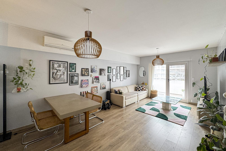 Departamento duplex de 3 dormitorios con cochera y radiadores en Ciudad Ribera