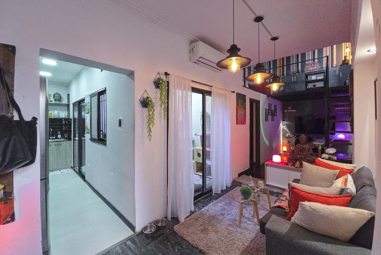 Casa de pasillo de 1 dormitorio más comodín sobre Av. Pellegrini