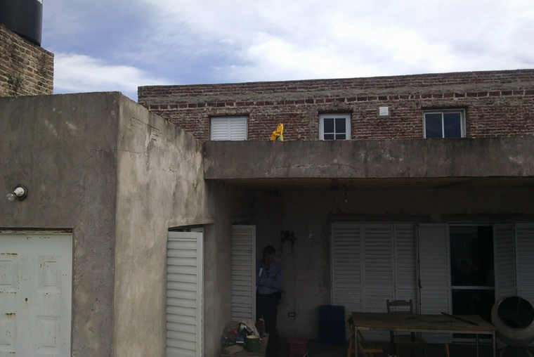 CASA 3 DORMITORIOS CERCA OROÑO 4800