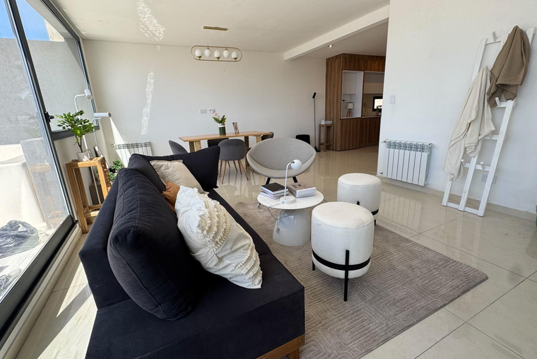 DEPARTAMENTO DE TRES DORMITORIOS VENTA PILETA EXCLUSIVA CENTRO ROSARIO
