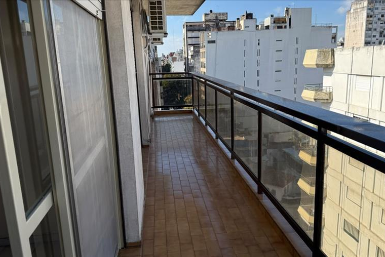 DEPARTAMENTO DE 4 DORMITORIOS VENTA PISO EXCLUSIVO CENTRO ROSARIO